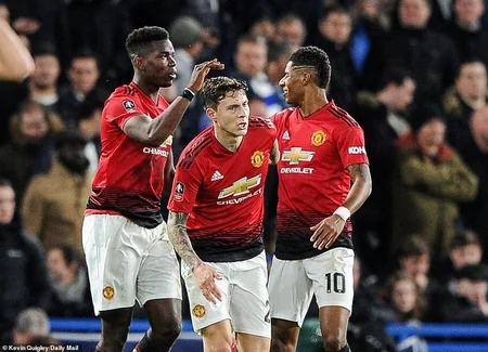 Mançester Yunayted Çelsini Kubokdan kənarlaşdırıb - VİDEO