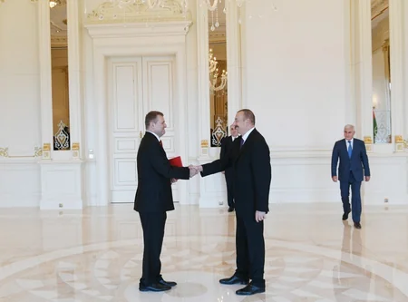 Prezident İlham Əliyev Çexiyanın yeni səfirinin etimadnaməsini qəbul edib - YENİLƏNİB