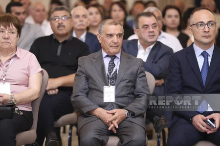 Azərbaycan dili və Ədəbiyyatı Forumunun ikinci günü başlayıb