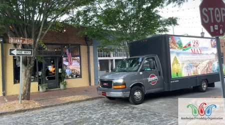 ABŞ-ın Roli şəhərində Respublika Günü maraqlı aksiya ilə qeyd edilib