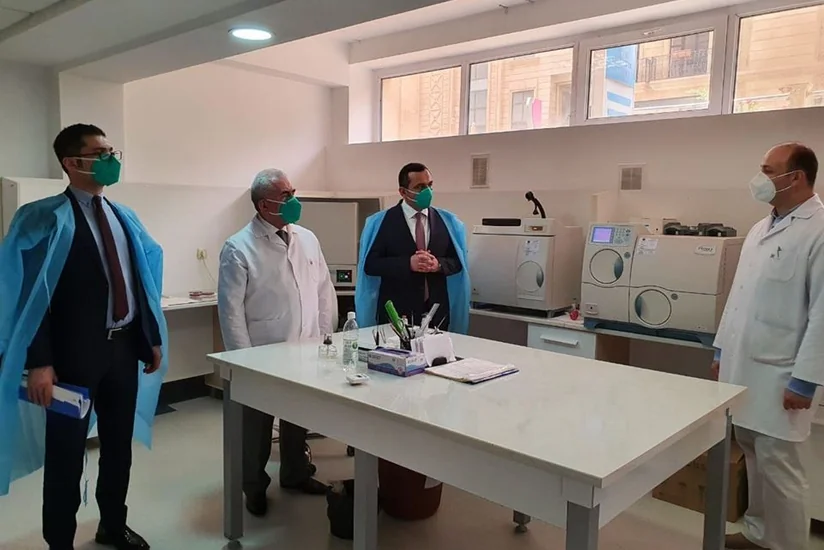 Глава TƏBİB ознакомился с условиями лечения больных COVID-19
