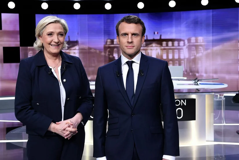 Ле Пен получила право первого слова на предвыборных дебатах с Макроном