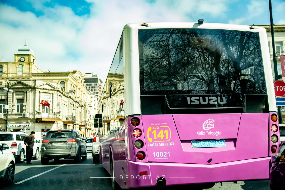 Bakıda 122 avtobusun hərəkəti ləngiyir