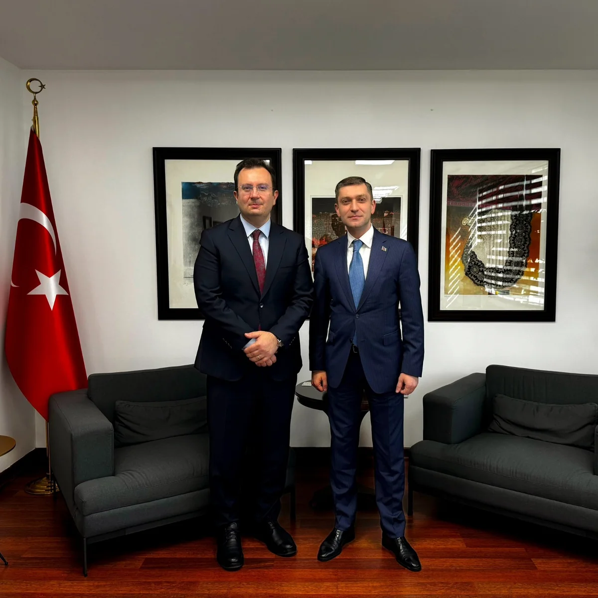 Azərbaycan səfiri Ərbildə Türkiyənin baş konsulu ilə görüşüb
