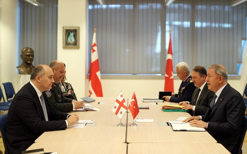 Georgian and Turkish defence ministers mull security issues 