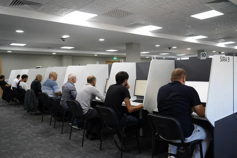 Taksi sürücüləri üçün növbəti imtahanda 1 735 namizəd uğur qazanıb - YENİLƏNİB