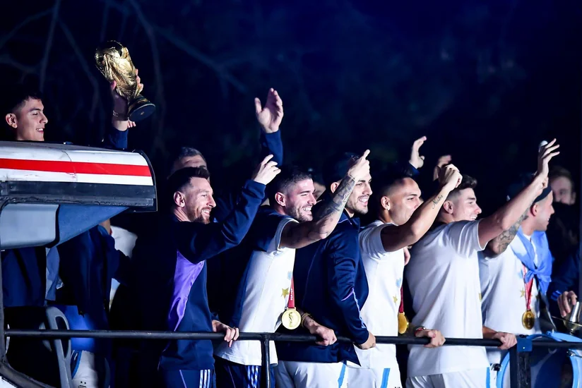 DÇ-2022: Argentina millisinin çempionluq paradı başlayıb