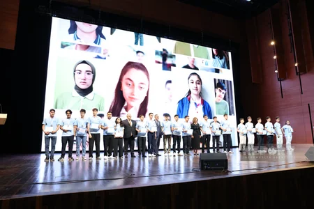 Respublika Fənn Olimpiadalarının qalibləri mükafatlandırılıb