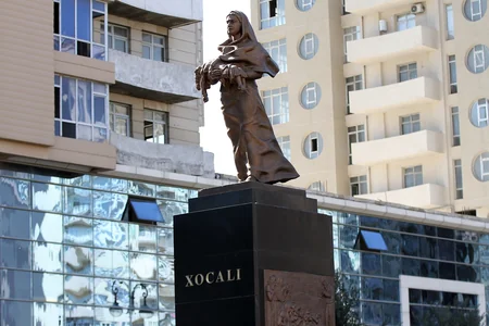 Azərbaycan Cüdo Federasiyasının kollektivi Xocalı abidəsini ziyarət edib - FOTO