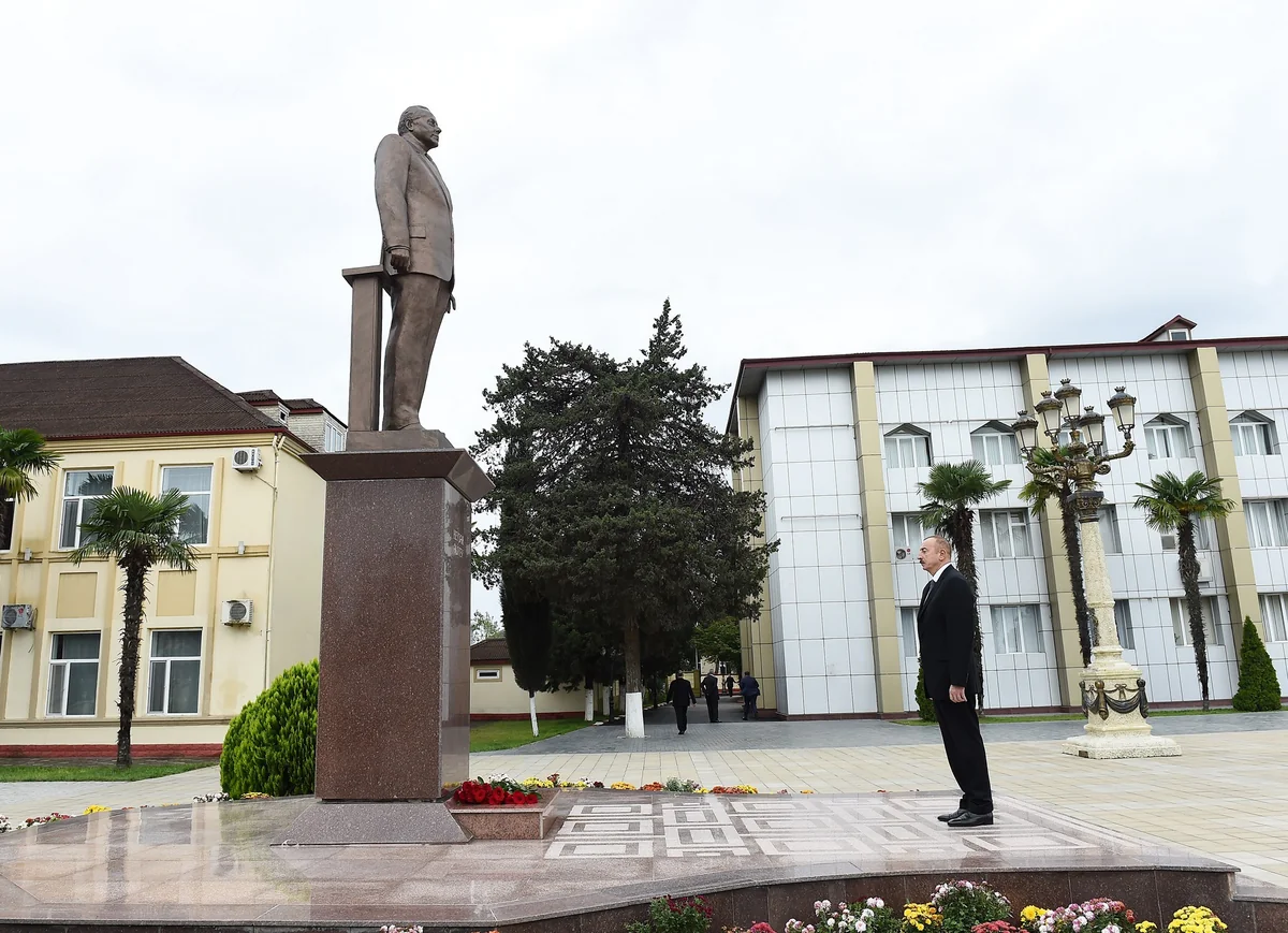 President Ilham Aliyev arrives in Astara district