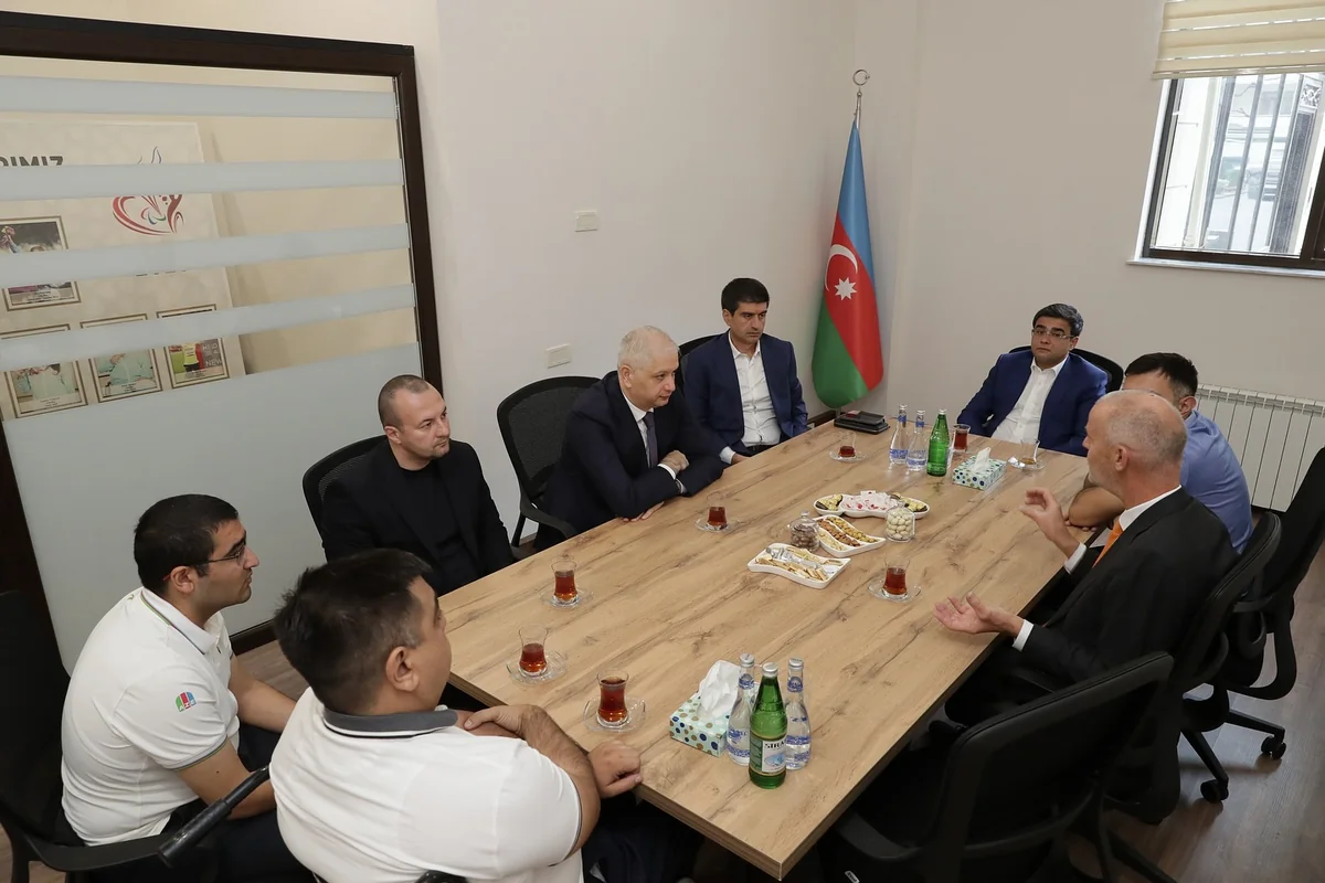 Avropa Paralimpiya Komitəsinin prezidenti Milli Paralimpiya Komitəsinin rəhbərliyi ilə görüşüb