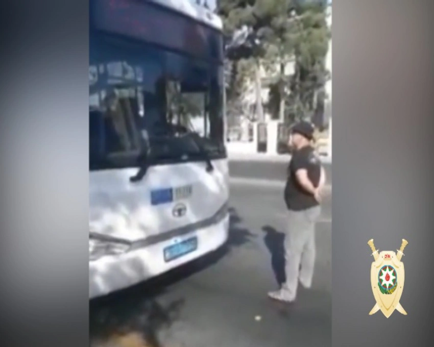 Bakıda avtobus sürücüləri və sərnişinlərini ölümlə hədələyən şəxs barəsində məhkəmə qərarı açıqlanıb