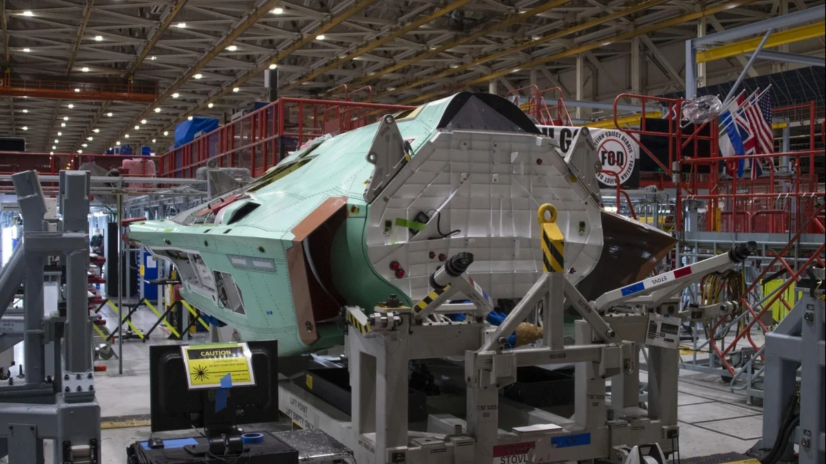 F-35 qırıcılarının gövdələri Almaniyada istehsal olunacaq