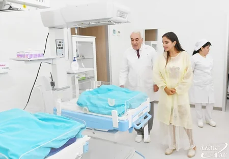 Heydər Əliyev Fondunun vitse-prezidenti Leyla Əliyeva Elmi-Tədqiqat Pediatriya İnstitutunda olub