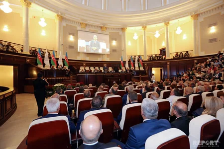 AMEA-da Neft-Kimya Prosesləri İnstitutunun 90 illik yubileyinə həsr olunan yığıncaq keçirilib - FOTO