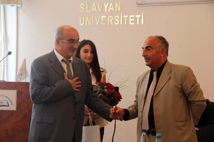 Bakı Slavyan Universitetində yazıçı Natiq Rəsulzadə ilə görüş keçirilib