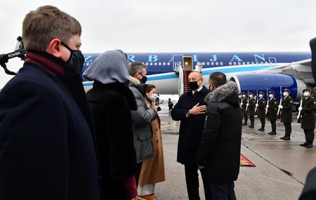 President Ilham Aliyev leaves for Ukraine