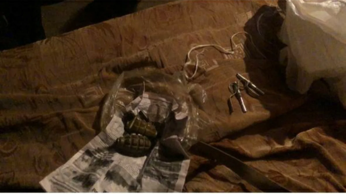 Cəlilabad sakinlərindən silah-sursat və narkotik aşkarlandı