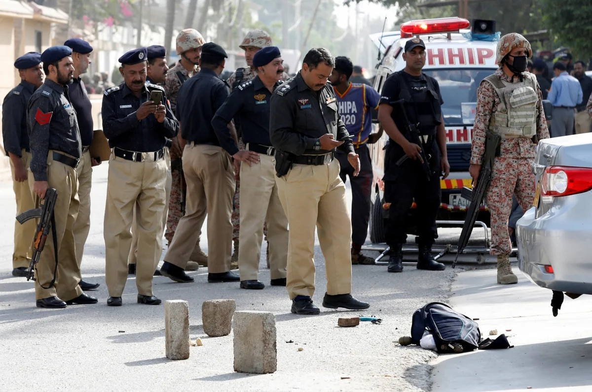 Explosive device kills 5 Pakistani soldiers in country’s southwest