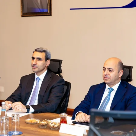 ADY və “Stadler Bakıda Təlim və İnkişaf Mərkəzinin yaradılmasına dair müqavilə imzalayıb