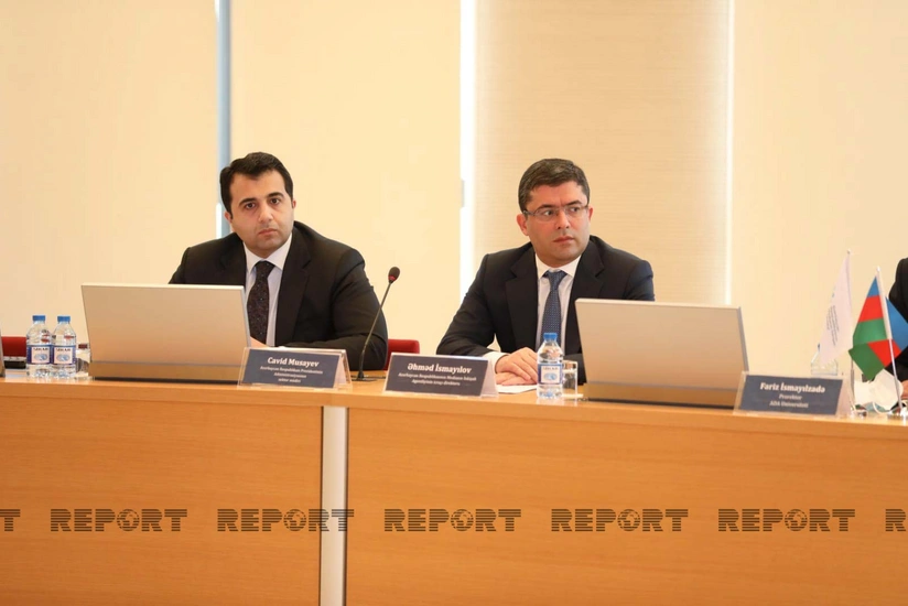 В университете ADA проходит семинар на тему Медиа и коммуникационная политика глазами медиа
