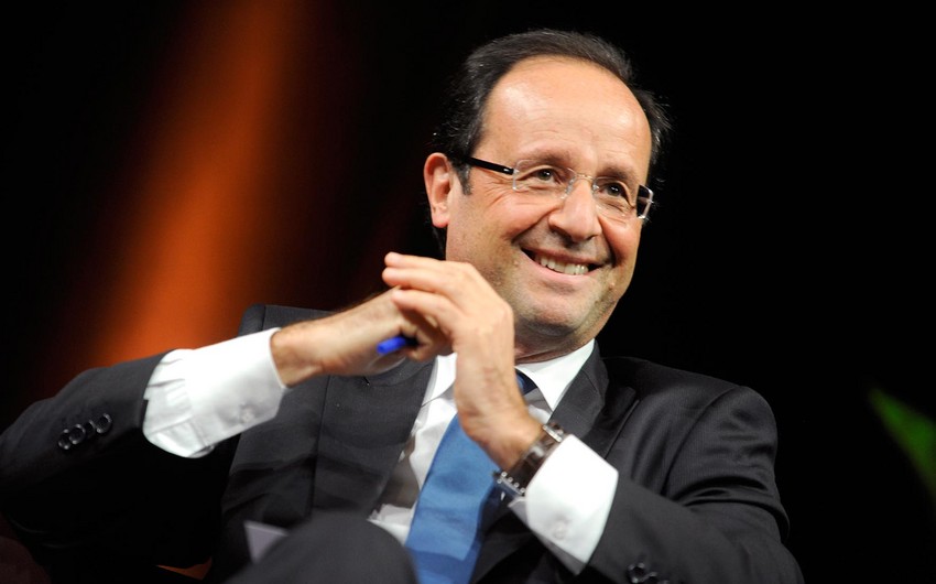 French President: It's necessary to involve all region countries in Syria talks