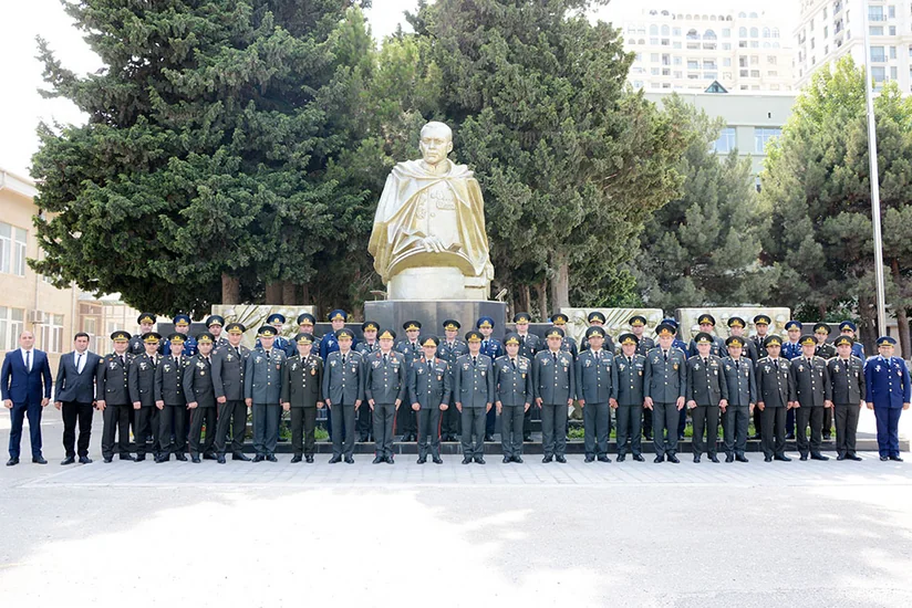 “Komanda-qərargah akademik kursu”nun buraxılış mərasimi keçirilib