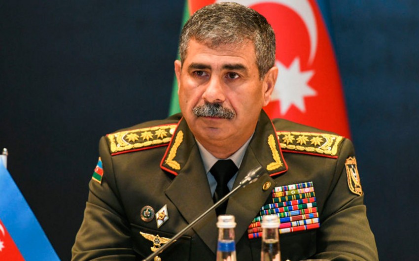 Müdafiə naziri: Ermənistanın törətdiyi təxribatların qarşısı qətiyyətlə alınıb