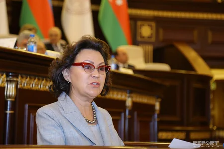 Afad Qurbanovun anadan olmasının 90 illik yubileyinə həsr olunmuş elmi konfrans keçirilib