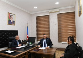 Rövşən Rzayev vətəndaşları qəbul edib