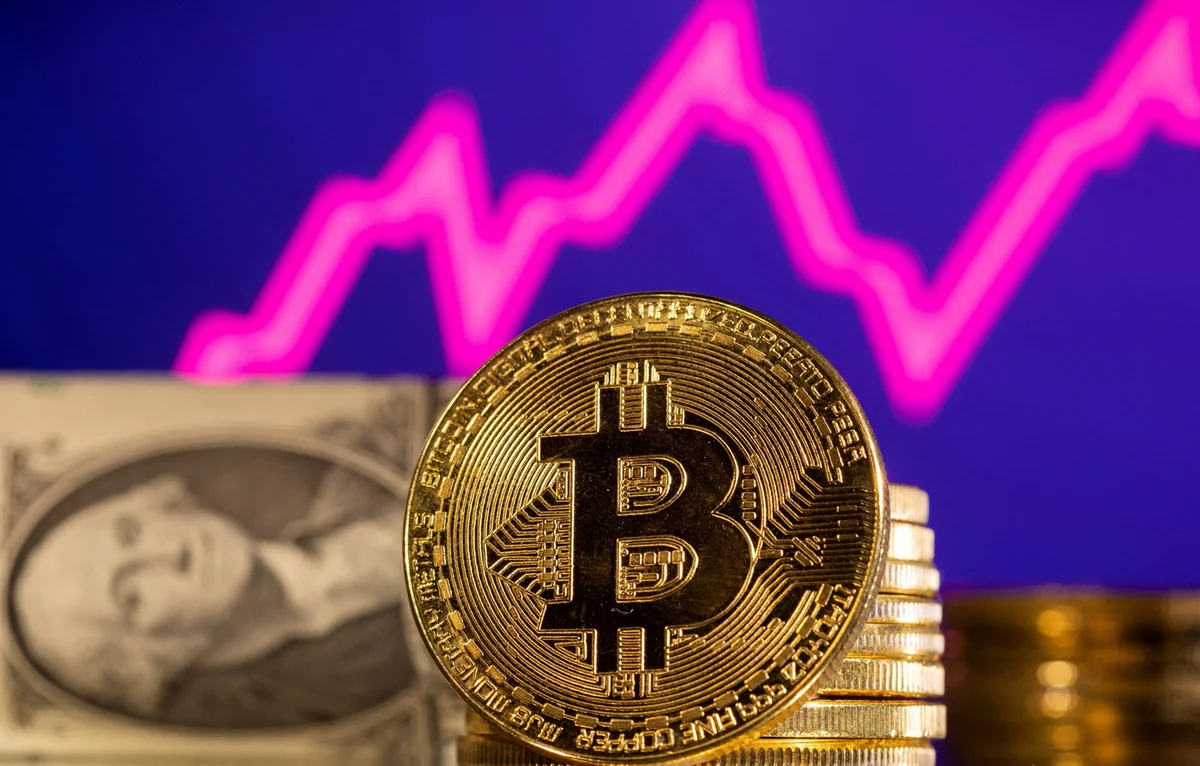 Bitkoin 1 %-dən çox ucuzlaşıb