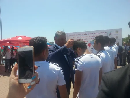 Böyük Zirə adasından Dənizkənarı Milli Parkadək üzgüçülük estafeti keçirilib