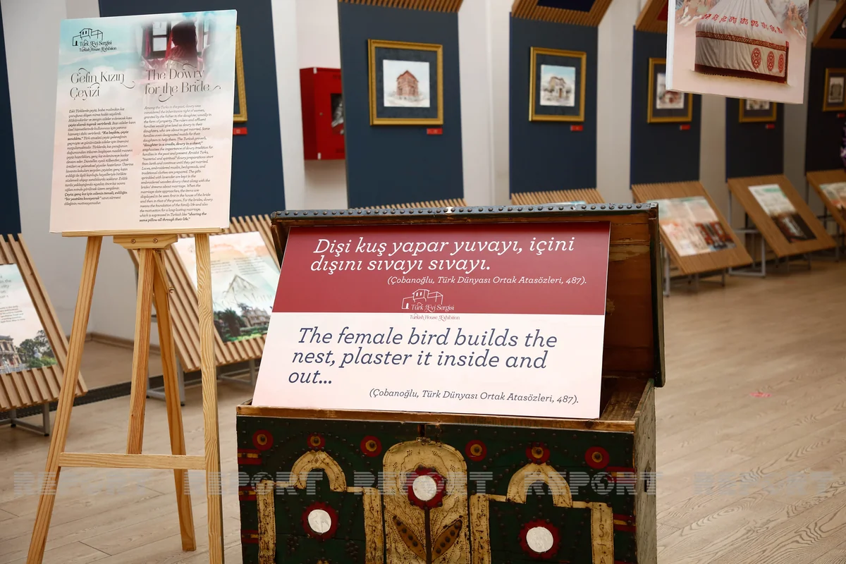 Tbilisidə Türk Evi Sərgisi açılıb