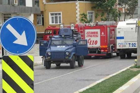 При взрыве в Стамбуле пострадали восемь человек, включая пять военных - ВИДЕО - ОБНОВЛЕНО