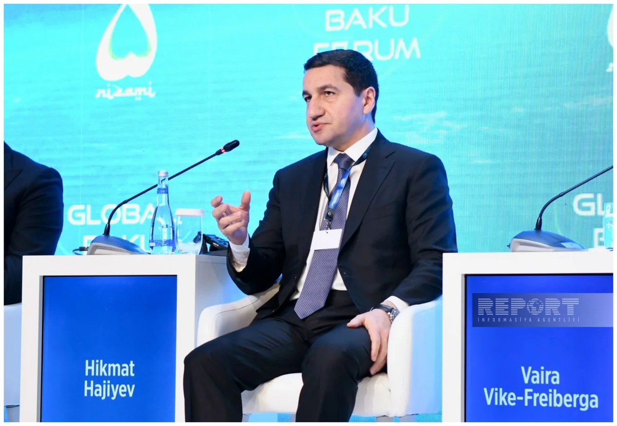 Hikmət Hacıyev: Qlobal Bakı Forumunun gündəliyinin qlobal düzənə həsr olunması heç də təsadüfi deyil
