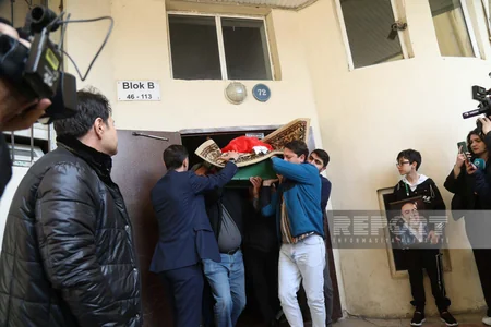 В Баку простились с Огтаем Алиевым