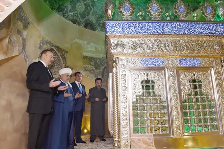​Prezident İlham Əliyev Gəncədə “İmamzadə” dini kompleksinin açılış mərasimində iştirak edib