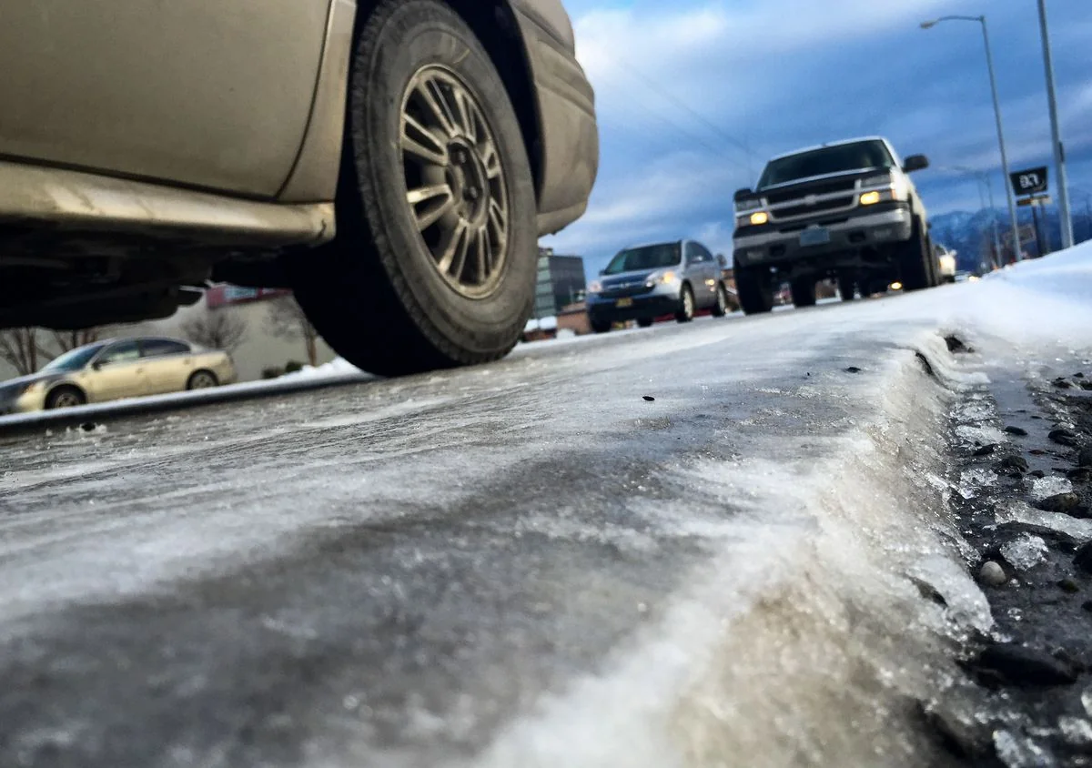 Staff created amid situation on roads due to snowy weather in Azerbaijan