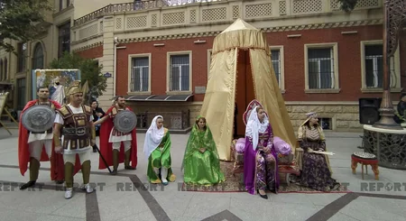 Gəncədə Nizami Gəncəvinin 880 illik yubileyi münasibətilə tədbir keçirilib