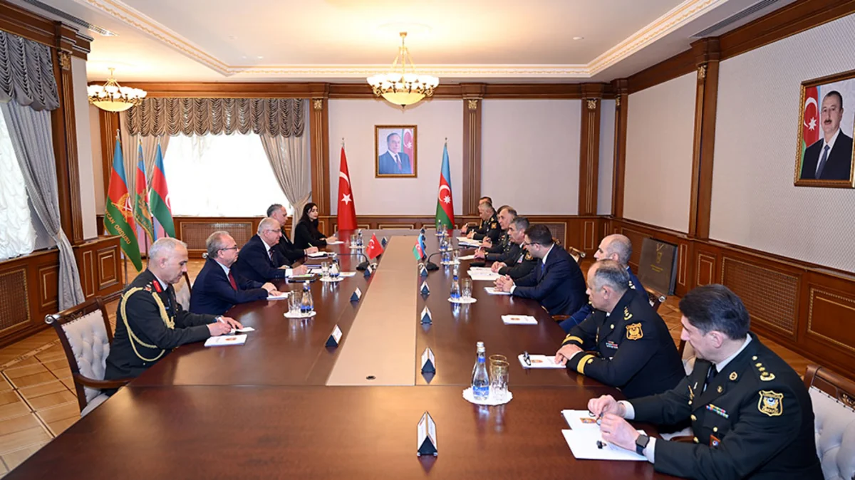 Bakıda Azərbaycan və Türkiyə müdafiə nazirləri görüşüb