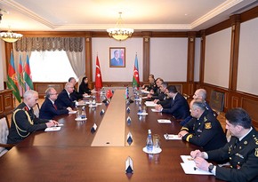 Bakıda Azərbaycan və Türkiyə müdafiə nazirləri görüşüb 