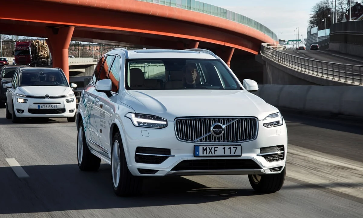 “Volvo”nun xalis mənfəəti üç dəfəyə yaxın azalıb