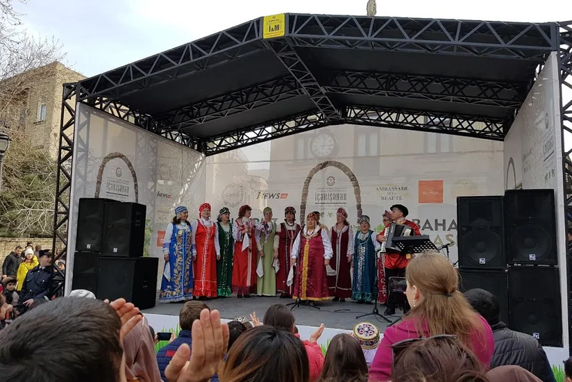 В Баку проходит фестиваль, посвященный празднику Новруз - ФОТО