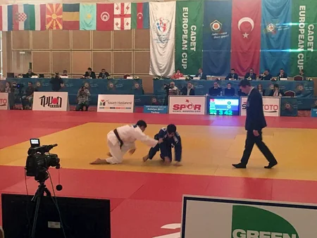 Yeniyetmə cüdoçularımız Antalyada 3 qızıl və 1 bürünc medal qazanıblar