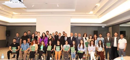 “Ədliyyə orqanlarında və məhkəmələrdə kommunikasiya siyasəti” mövzusunda təlim keçirilib