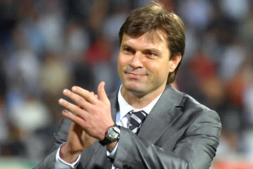 Qəbələ ilə görüşəcək komandanın baş məşqçisi istefa verib