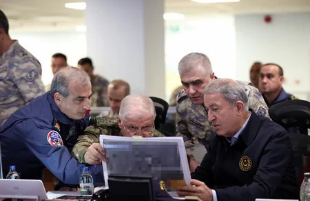 Hulusi Akar: “Son terrorçu zərərsizləşdirilənə qədər mübarizəmiz davam edəcək”