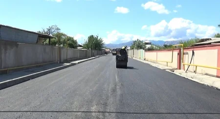 В Нахчыване реконструируют автодороги