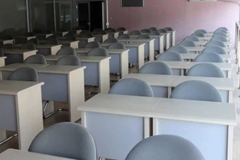 В 27 провинциях Турции закрыты школы