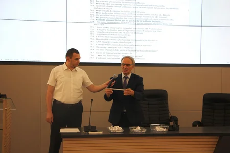 Jurnalistikaya qəbul olmaq istəyənlər qabiliyyət imtahanı verib
